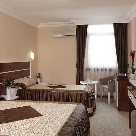 فندق Ogulturk 3*