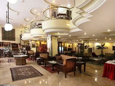 Ogulturk فندق